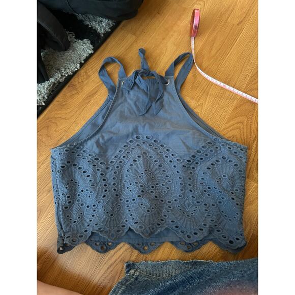 Blue Eyelet Lace Abercrombie and Fitch Crop Top XS - Picture 2 of 4